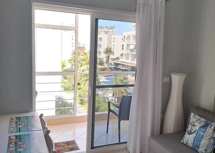 Mimosa Apartment *